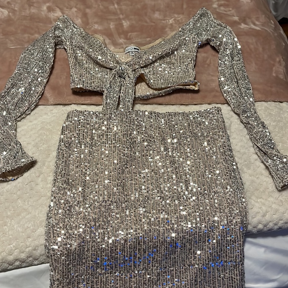 Two piece sequin set - Picture 2 of 3